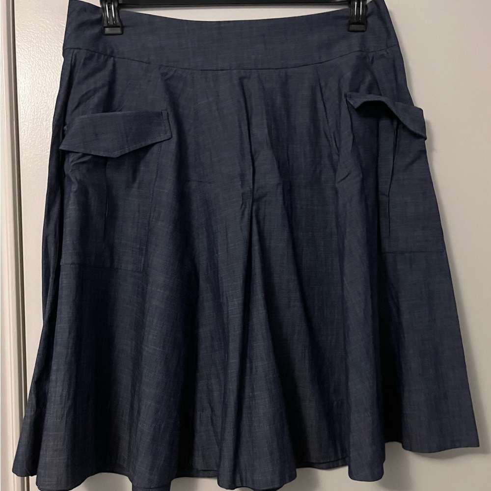A-line, knee length skirt with pockets